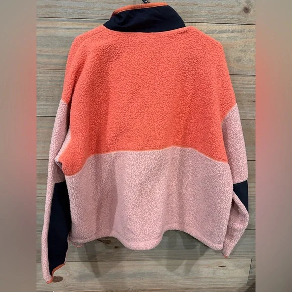 The North Face Women's Peach/Pink Sherpa Quarter Snap - Picture 4 of 7